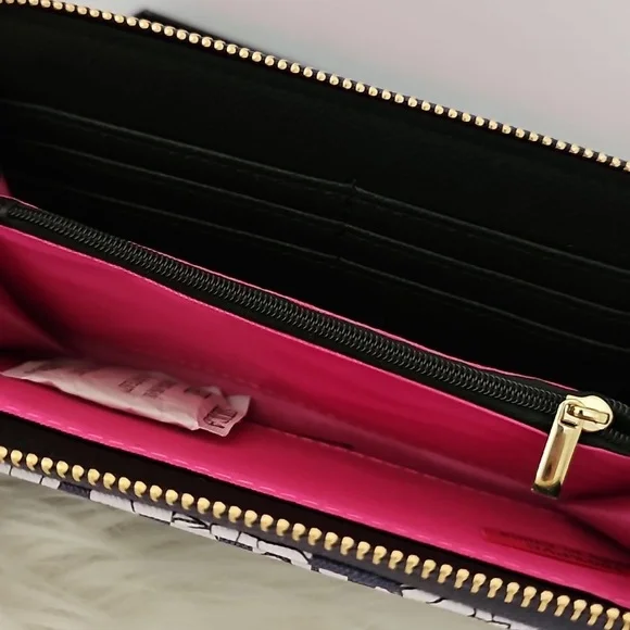 Trina Turk Blue and White Floral Full Zip Around Wallet - Picture 6 of 10